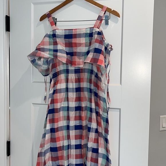 ASOS Maternity Dress - Picture 2 of 4